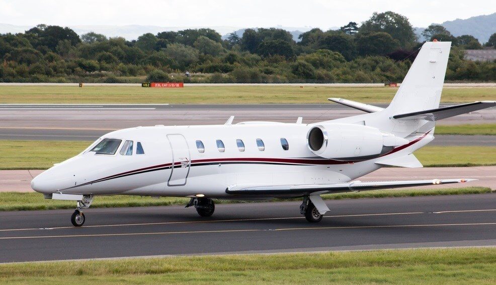 Hafif Jet — Citation CJ3, Phenom 300